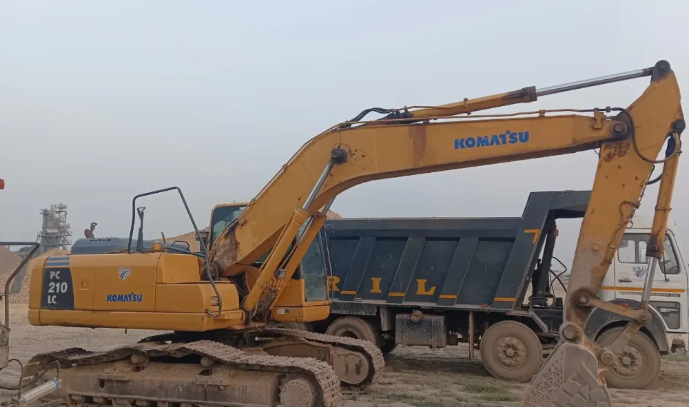 Komatsu PC210 LC Excavator